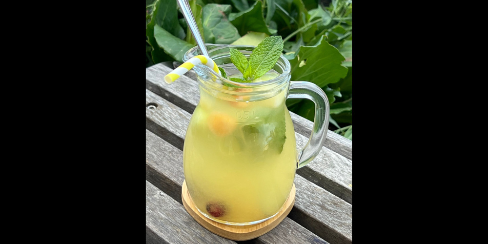 Pineapple-tropic🍍🍈🥭🍍🍈🥭